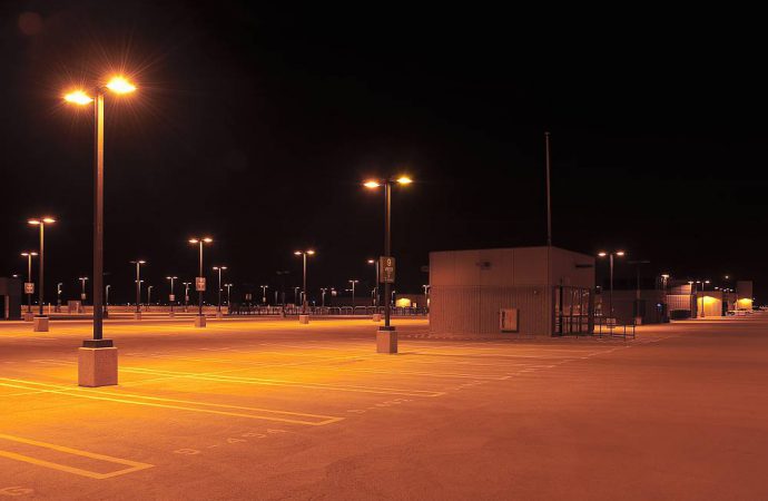 Lampy uliczne LED: Korzyści dla środowiska i portfela